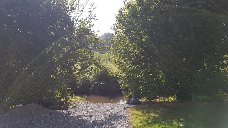 Aire camping-car  Diss-sous-le-Lude (72800) - Photo 5